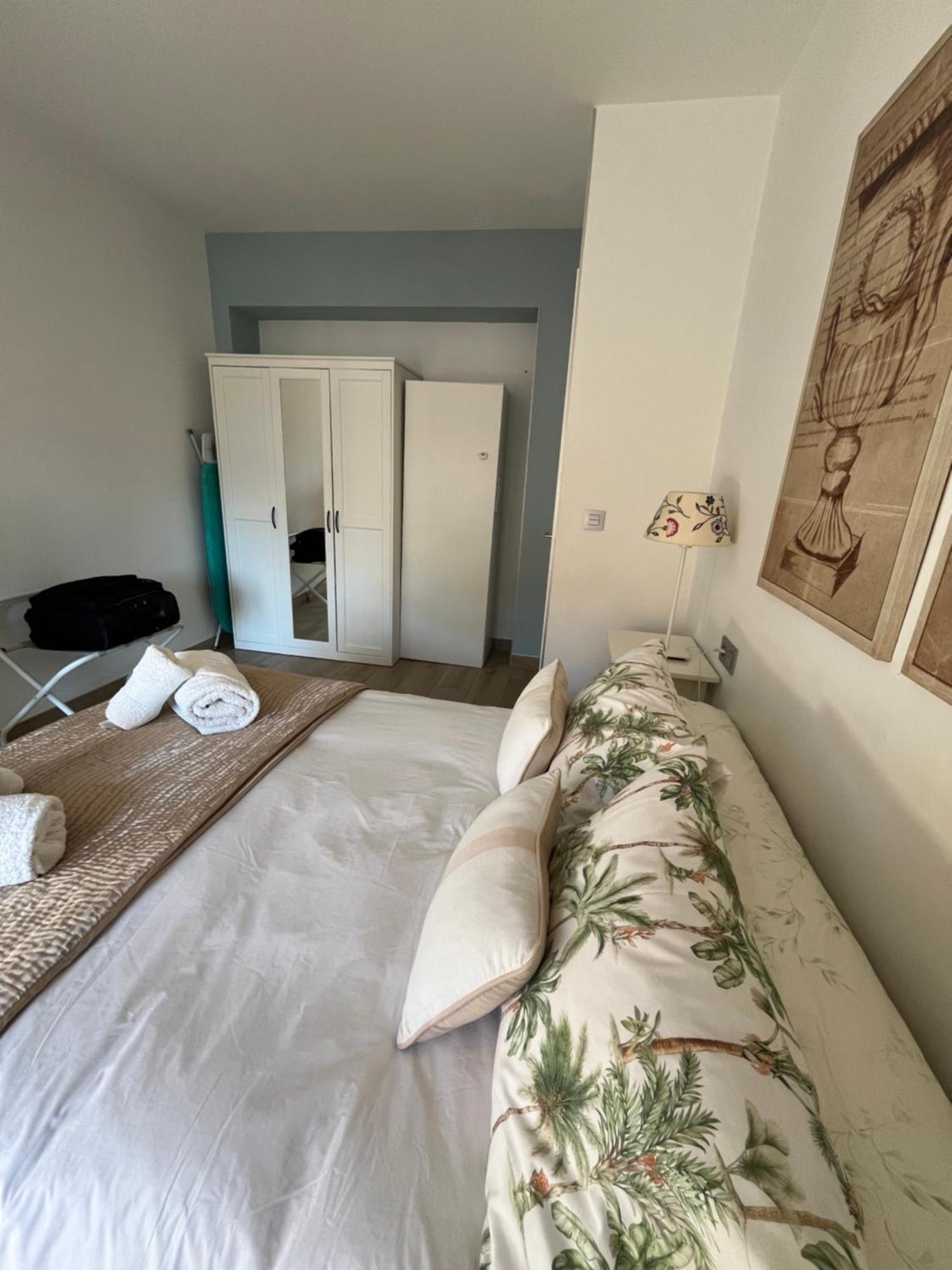 Fantastico Apartamento Suite En Centro De กรานาดา ภายนอก รูปภาพ
